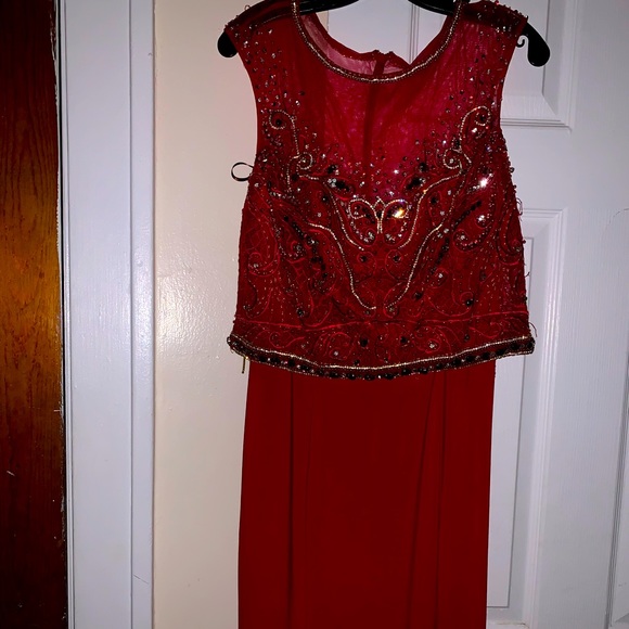 Beautiful Red Dress size 10 - Picture 1 of 8